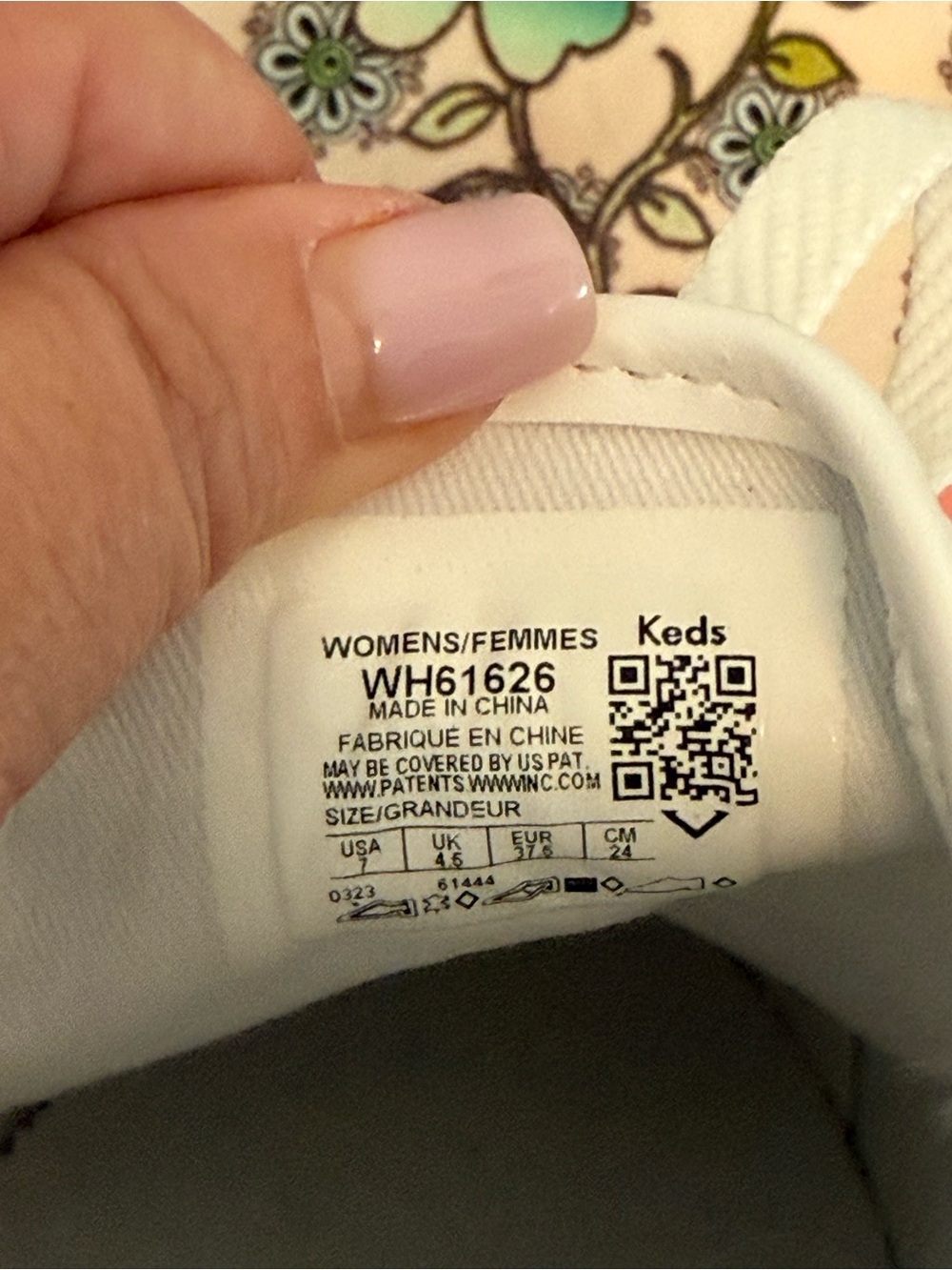 NEW Keds Sz 7 White Platform Lace-Up Sneakers Gold Glittery Logo - Picture 9 of 10